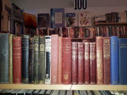 Chrisanthius Art and Books store photo