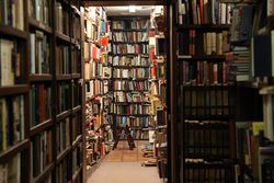 Becker's Books store photo