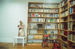 small volume store photo
