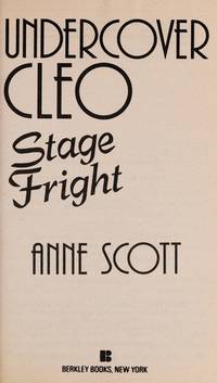 Undercover Cleo: Stage Fright (Undercover Cleo, Vol 2)