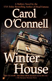 cover of Winter House (A Mallory Novel)