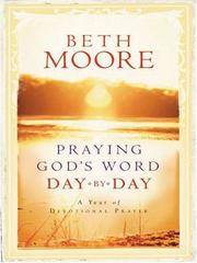 image of Praying God's Word Day by Day: A Year of Devotional Prayer (Walker Large Print Books)