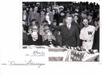 Signature / Unsigned Photograph by Oswald