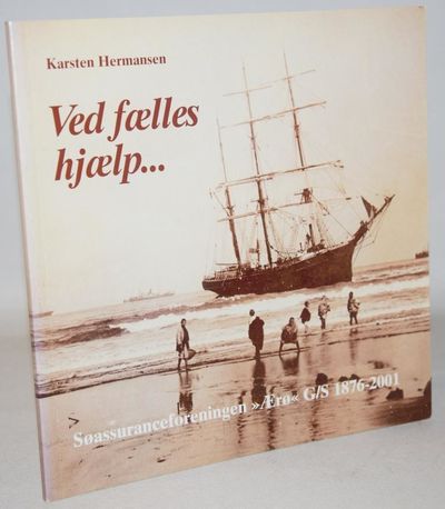 Ved fælles hjælp.