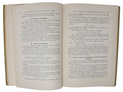 Grundlagen der Geometrie. Zweite, durch Zusätze vermehrte und mit fünf Anhängen versehene Auflage. Mit zahlreichen in den Text gedruckten Abbildungen. (photo 6)