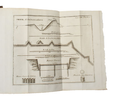 Memoires pour L'Attaque, et Defense d'une place. nouvelle Edition, corrigée & augmentée de la relation du siege de la Ville D'Ath. Et des Memoires de M. de Vauban,.. (3 parts). (photo 5)