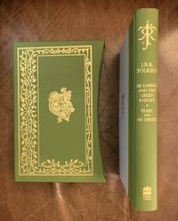 Sir Gawain and the Green Knight: With Pearl and Sir Orfeo De luxe Slipcased Edition