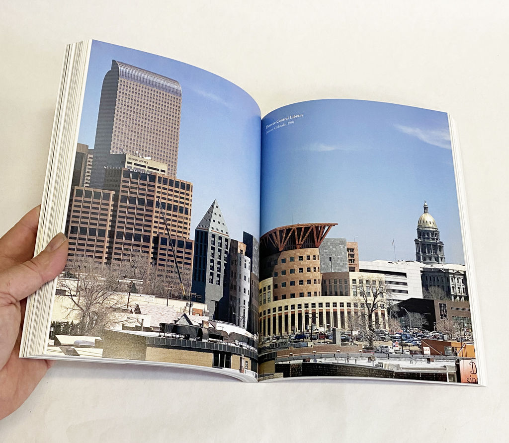 Michael Graves: Buildings and Projects 1990-1994 by Abrams, Janet