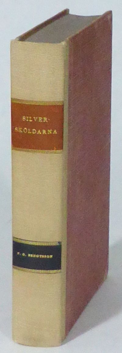 Silversköldarna och andra essayer.