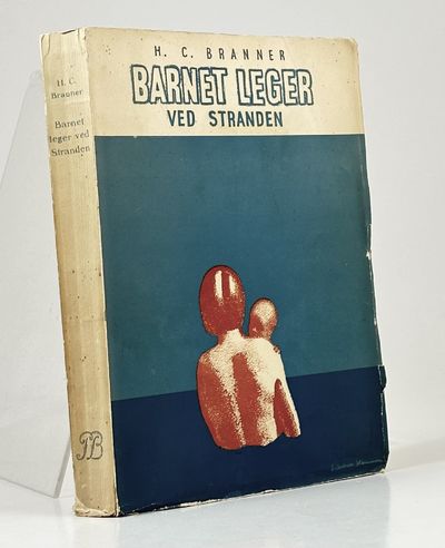 Barnet leger ved Stranden.