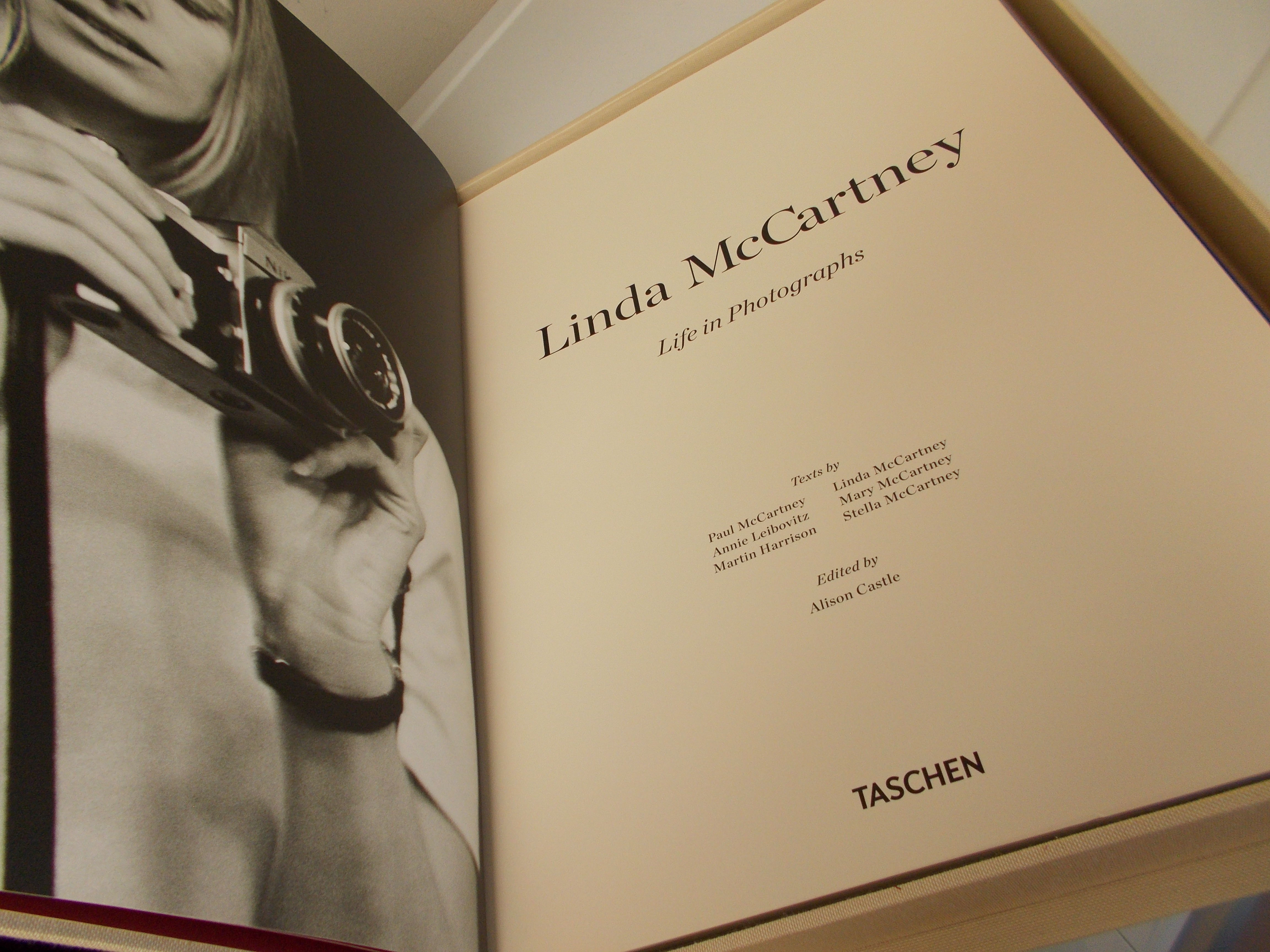 Linda McCartney: Life in Photographs 写真集 Linda McCartney. Life in Photographs, Art Edition No. 126