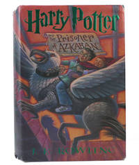 cover of HARRY POTTER AND THE PRISONER OF AZKABAN