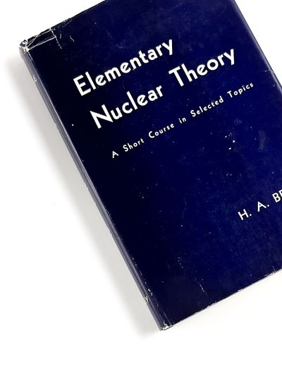ELEMENTARY NUCLEAR THEORY: A Short Course on Selected Topics