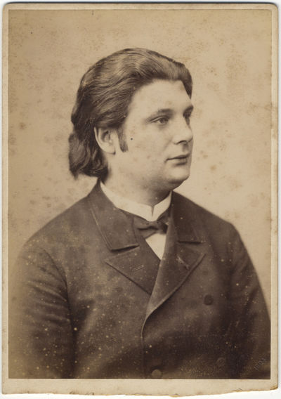 Original 19th century cabinet card photograph of the distinguished violinist looking left, half-length