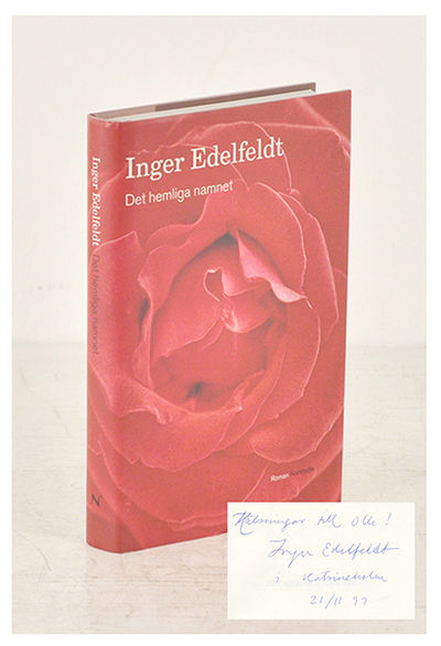 Det hemliga namnet. Roman.