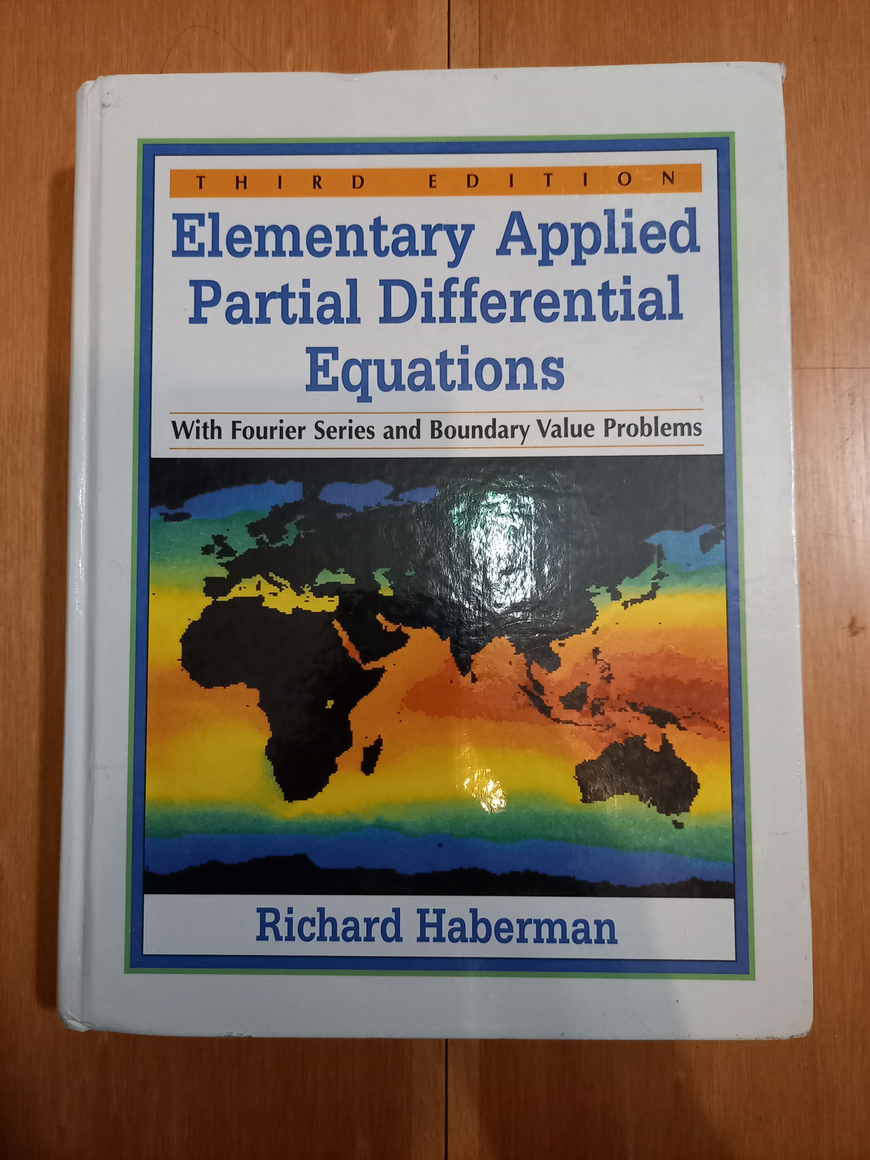 Applied Partial Differential Equations  by Richard Haberman 