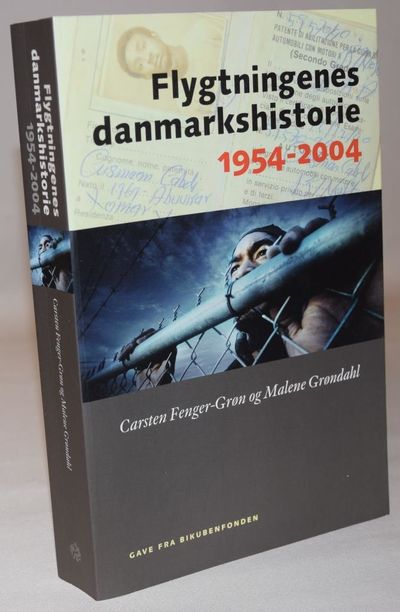 Flygtningenes danmarkshistorie 1954-2004.