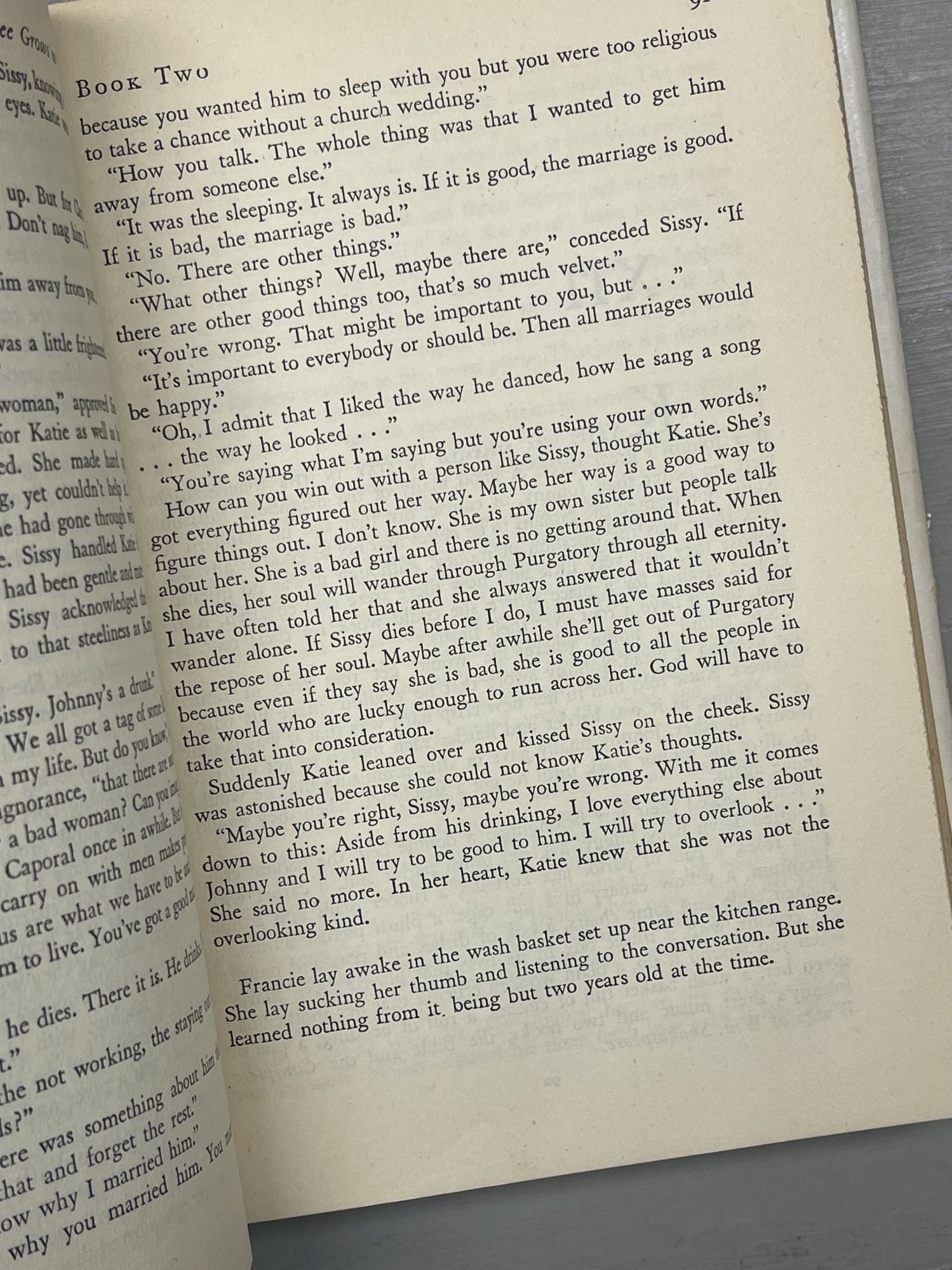 A Tree Grows In Brooklyn by Betty SMITH Hardcover 1943 from Caroliniana (SKU 9942) A Tree Grows In Brooklyn by Betty SMITH Hardcover 1943 from Caroliniana (SKU 9942)
