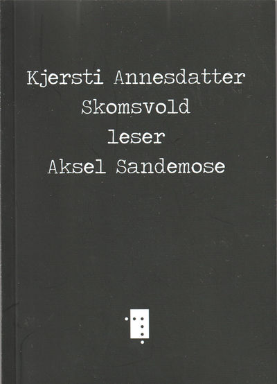Kjersti Annesdatter Skomsvold leser Aksel…
