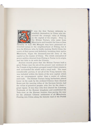 The Pageant of Peking Comprising Sixty-Six Vandyck Photogravures of Peking and Environs from Photographs by Donald Mennie with an introduction by Putnam Weale Descriptive Notes by S. Couling. (photo 5)