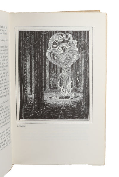 Hobbitten eller Ud og hjem igen. Illustreret af forfatteren på dansk ved Ida Nyrop Ludvigsen.   - [THE FIRST DANISH TRANSLATION OF THE HOBBIT] (photo 6)