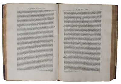 Historiarum ab urbe condita, libri, qui extant, XXXV: cum universae historiae epitomis à Carolo Sigonio emendati: cuius etiam scholia simul eduntur, quibus ijdem libri, atque epitomae partim emendantur, partim etiam explanantur. - [THE LANDMARK SIGNONIO-EDITION] (photo 3)
