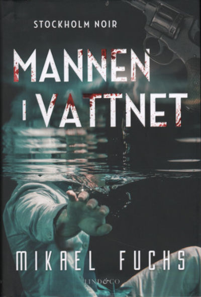 MANNEN I VATTNET.
