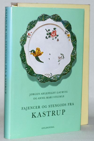 Fajencer og stengods fra fabriken i Kastrup.