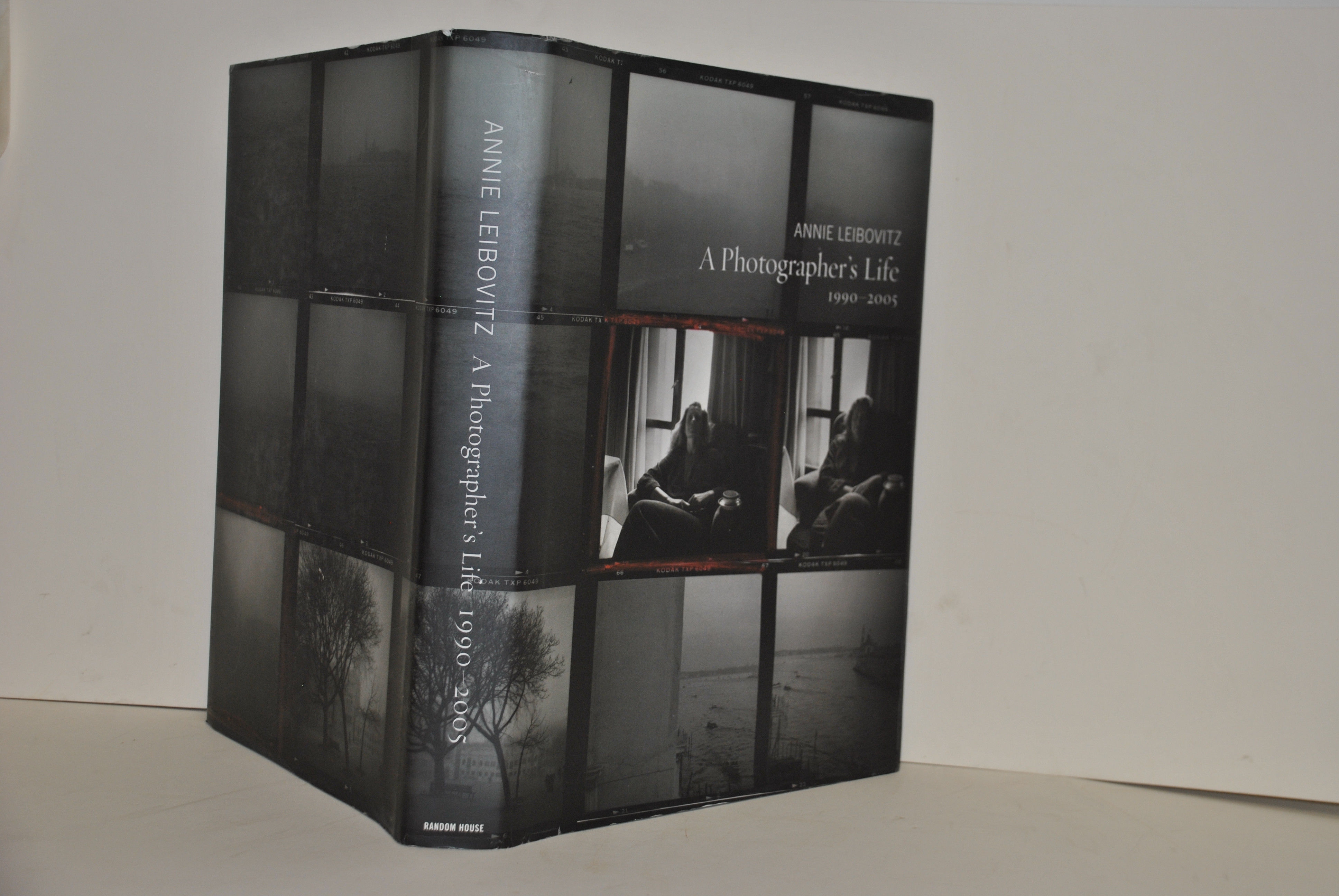 A Photographer's Life; 1990-2005 by Leibovitz, Annie | Hardcover
