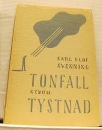 Tonfall genom tystnad.