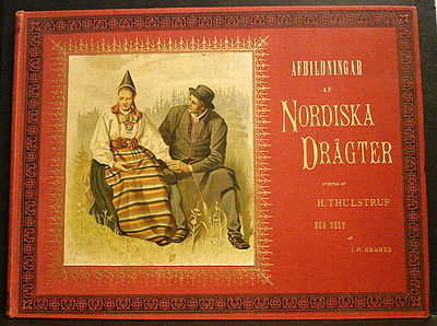 Afbildningar af nordiska drägter sådana de burits…