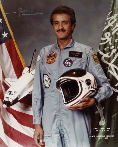 [Official vintage prints of astronaut portraits…