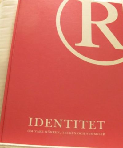 Identitet. Om varumärken, tecken och symboler.