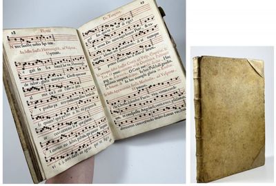 LIBER CHORALIS HYMNORUM ET ANTIPHONARUM.