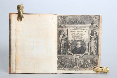 Glossarium Juridicum Danico - Norwegicum. De er Alle Gamle Danske oc Norske Glosers rette Forklaring, som findis i de Skaanske , Sielandske, Jydske oc Norske Lowbøger saa oc Konglel. Recesser, Handfestninger, Gaards oc Søretter, Rigens og Birckeretter, Oc Birckretter, Obne Mandater oc Brefve. (photo 2)