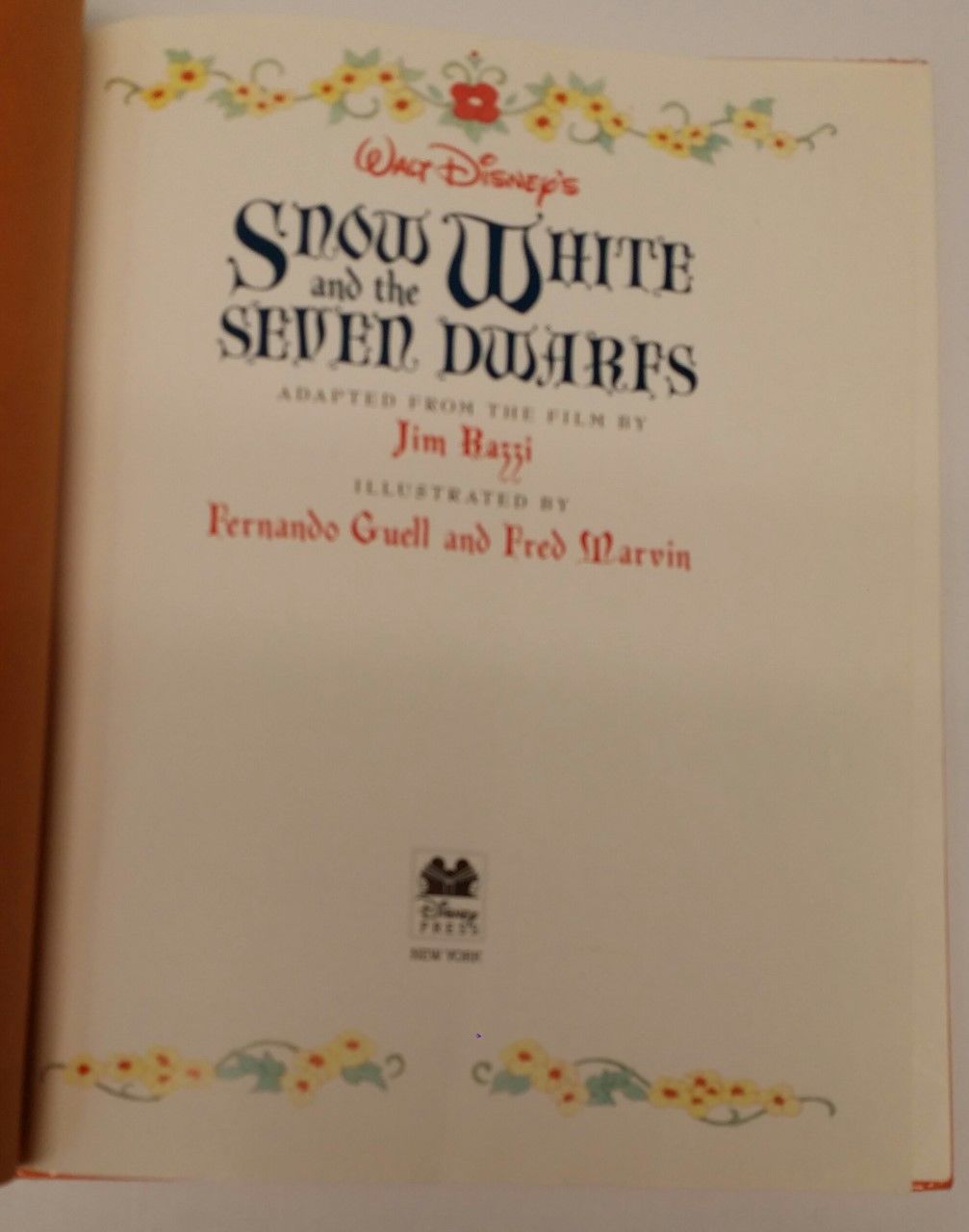 Walt Disney's Snow White and the Seven Dwarfs by Jim; Guell, Fernando ...