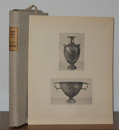 [Ryggtitel:] Museum Benaki Athen Goldarbeiten.