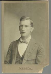 CABINET CARD OF MAN IN SUIT