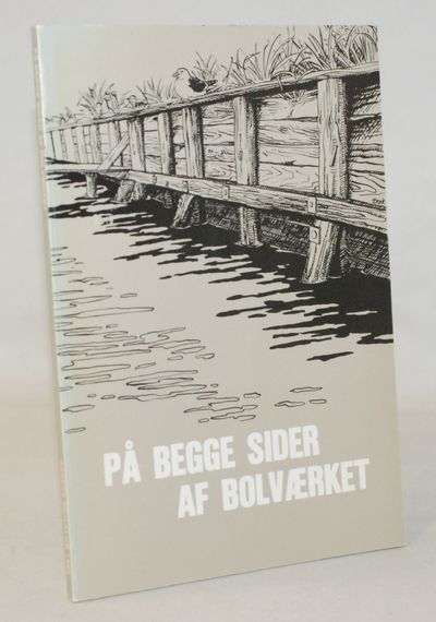 På begge sider af bolværket. Havn, sejlsport,…