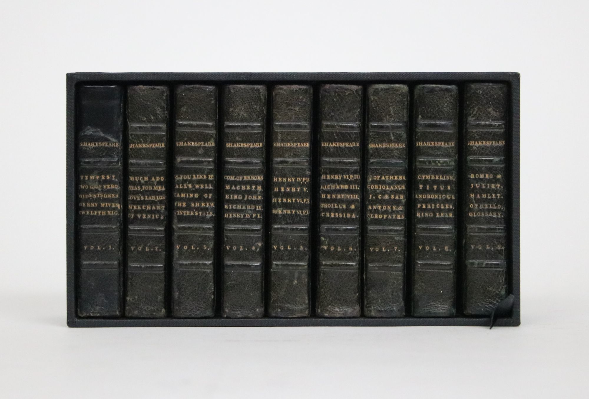 The Plays of Shakespeare, in 9 Volumes by SHAKESPEARE, William