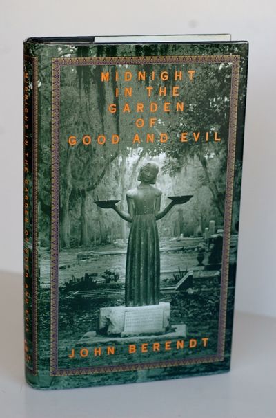 Midnight In The Garden Of Good And Evil A Savannah Story by John