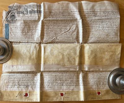 Vakkert kalligrafert dokument datert 1717. Med…