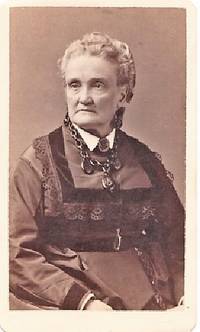 cover of CARTE DE VISITE OF AMERICAN ACTRESS CHARLOTTE CUSHMAN, PHOTOGRAPHED BY WARREN STUDIOS