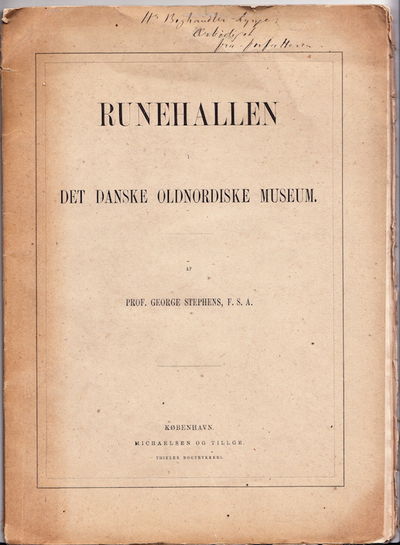 Runehallen i det danske oldnordiske museum.