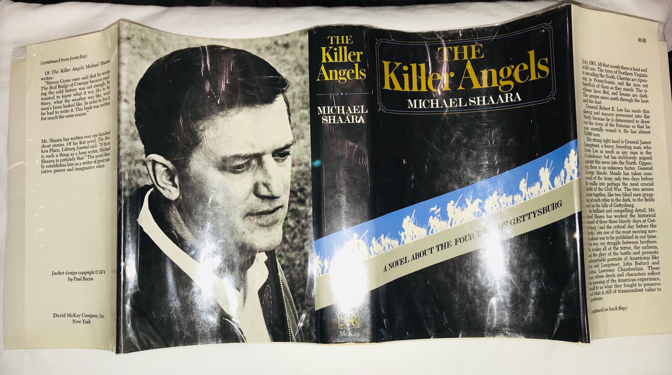 thumbnail interactive-video image 1 of The Killer Angels By Michael Shaara - Hardcover, Very Good Condition - Pulitzer Prize Novel 1 of 2