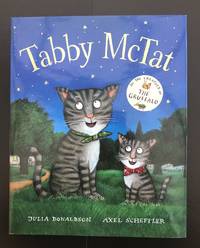 Tabby McTat : Signed And Doodled By The Illustrator
