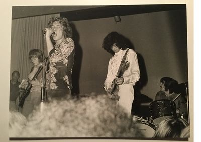 Original photograph.