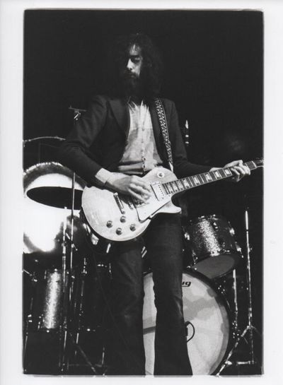 Original photograph.