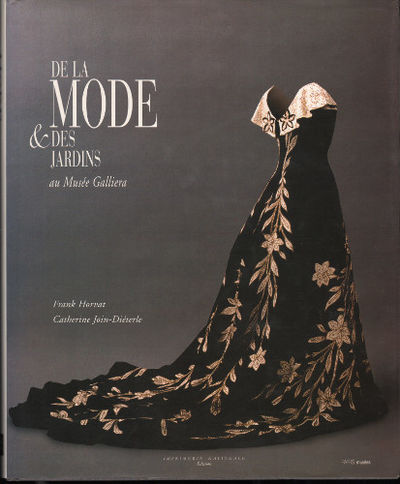 DE LA MODE & DES JARDINS AU MUSÉE GALLIERA.