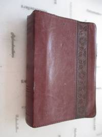 ESV Personal Size Reference Bible (TruTone, Mahogany, Trellis Design)